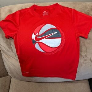 Nike NWOT Kids' 6M (5-6 yrs) Red Dri-FIT Basketball Graphic Short-Sleeve Tee